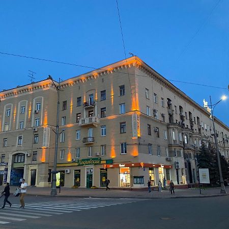 Modern Luxury Studio In The Center Of Kharkiv At Konstitutsii Square المظهر الخارجي الصورة
