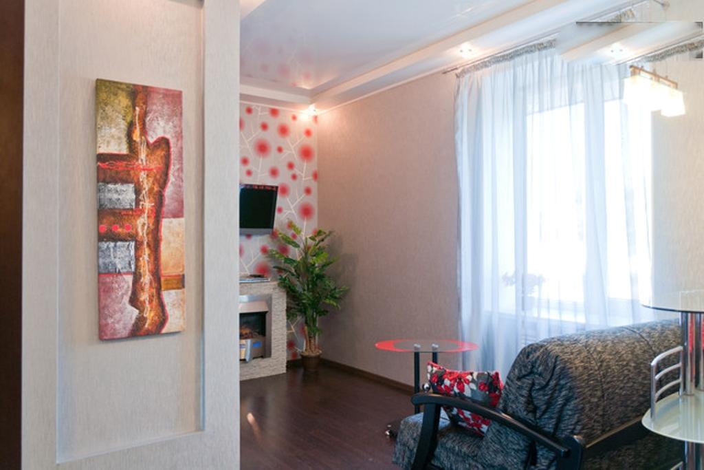 Modern Luxury Studio In The Center Of Kharkiv At Konstitutsii Square المظهر الخارجي الصورة