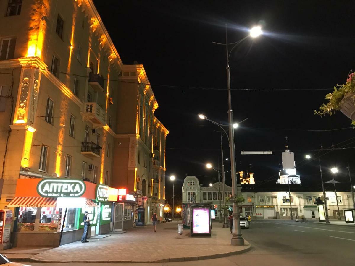 Modern Luxury Studio In The Center Of Kharkiv At Konstitutsii Square المظهر الخارجي الصورة