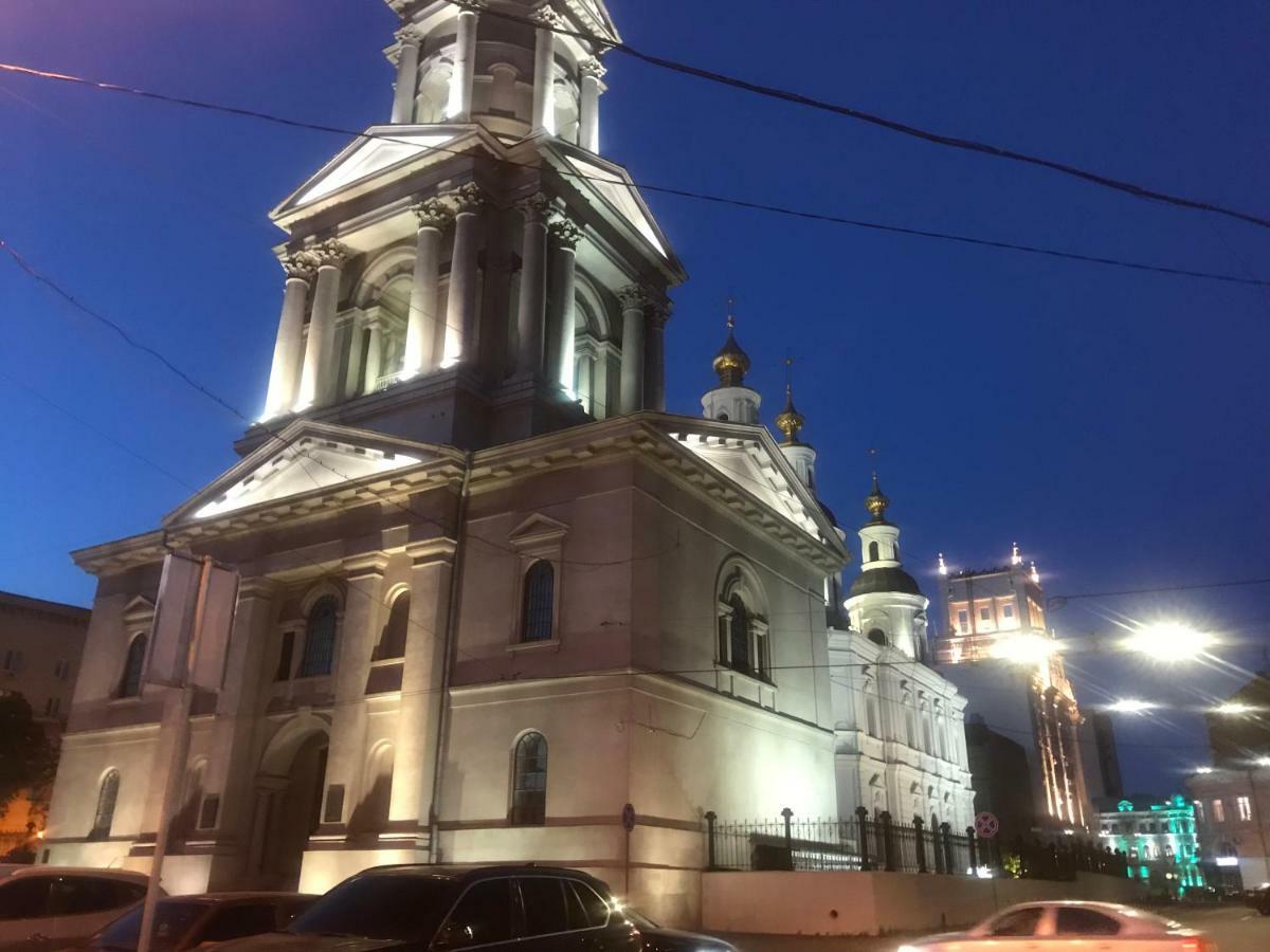 Modern Luxury Studio In The Center Of Kharkiv At Konstitutsii Square المظهر الخارجي الصورة